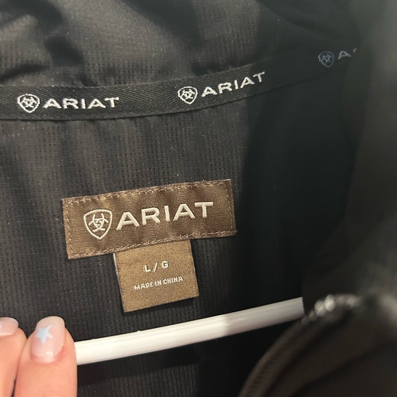 Ariat Black Quilted Insulated Vest - Picture 2 of 2